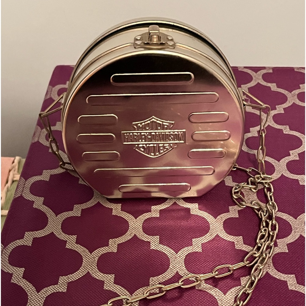 Harley Davidson metal purse with link chain   Never used